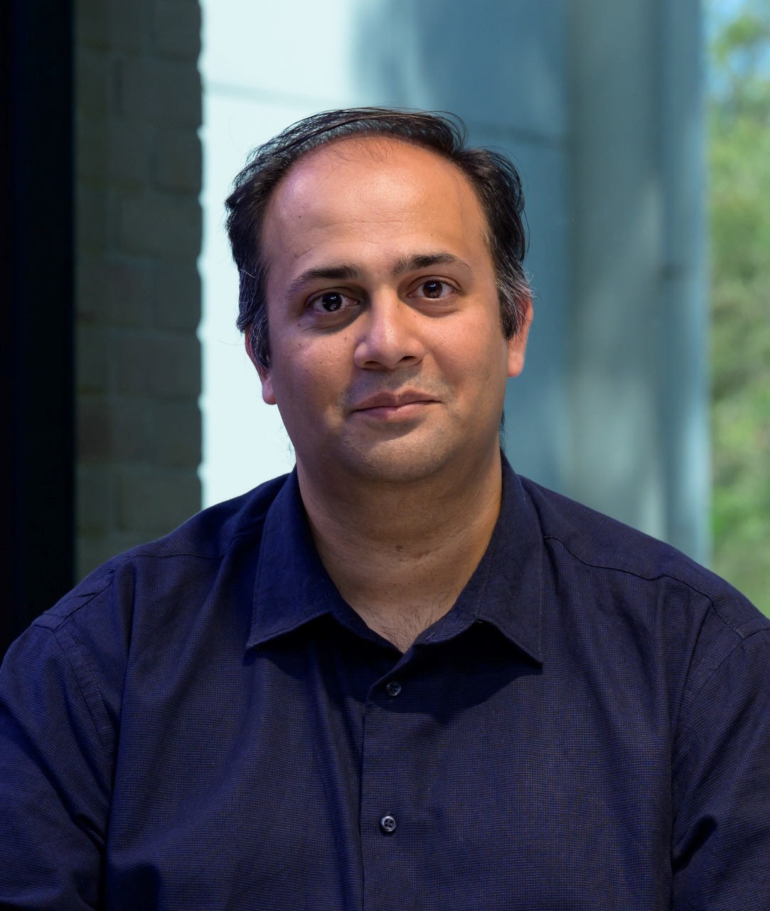 Dr. Adnan Mahmood